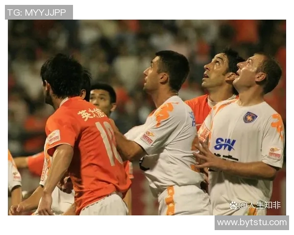 聚焦绿茵巨星成长之路与辉煌瞬间全面展现足球偶像风采